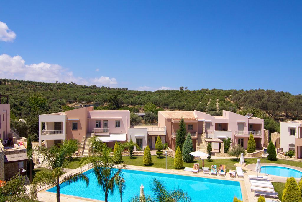 Loutra Resort * Loutra