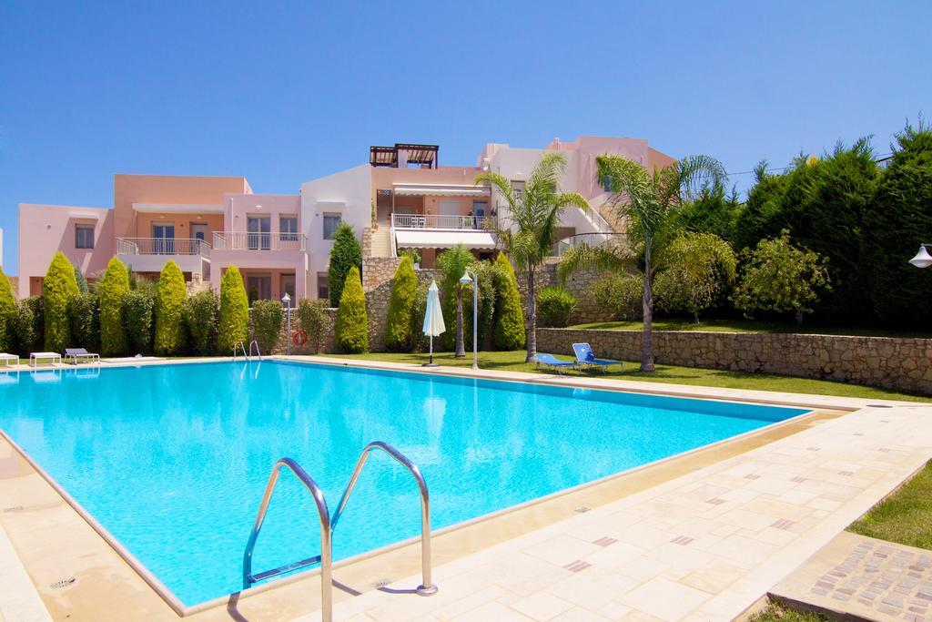 Loutra Resort *
